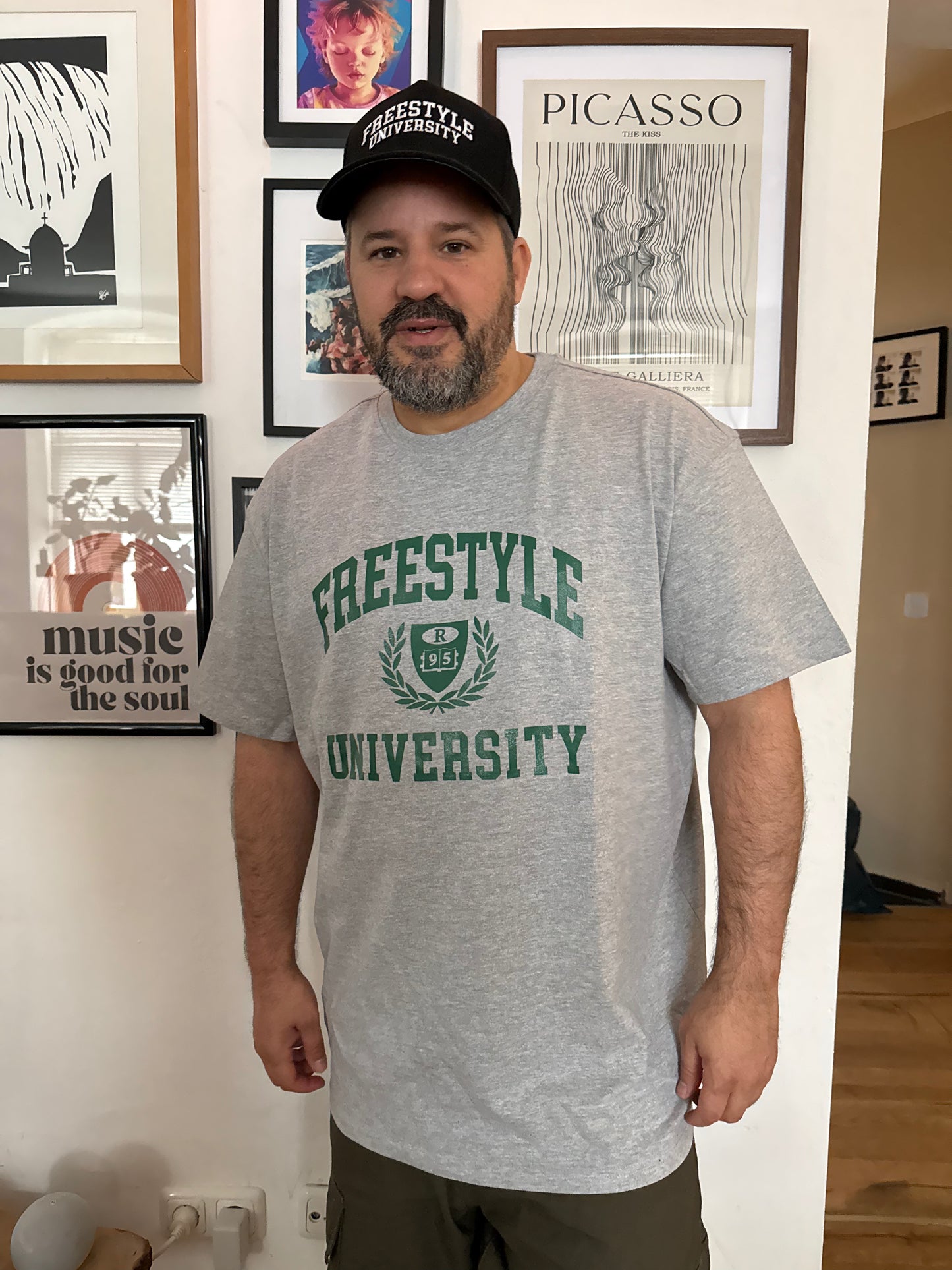 Freestyle University Grau